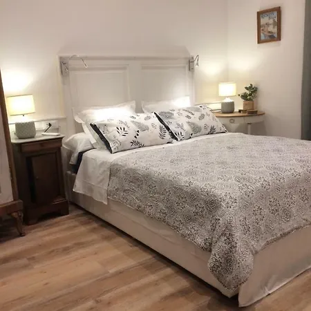 Artemia Apartment