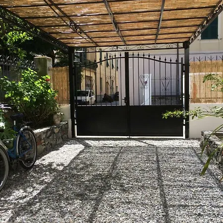 Artemia Apartman Levanto